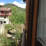 Casa De La Tila * 阿里纳斯·德·卡伯瑞勒斯