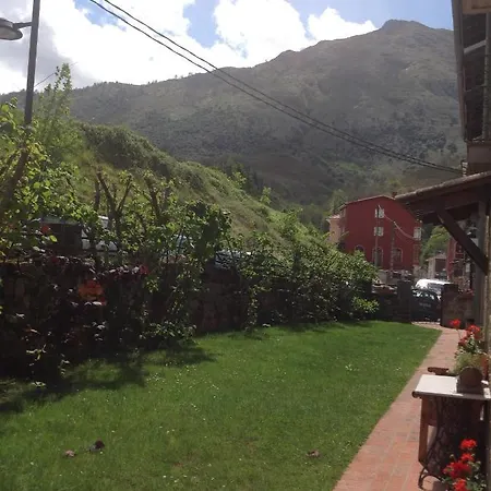 Casa De La Tila * Arenas De Cabrales